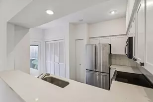 701 Bering Dr, Houston, TX 77057 - Photo 12