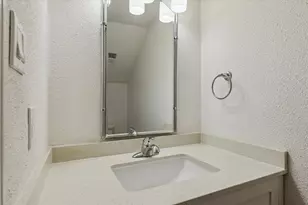 701 Bering Dr, Houston, TX 77057 - Photo 14