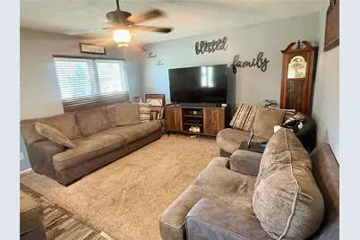 451 Southern Oaks Drive Drive, Lake Jackson, TX 77566 - Photo 6