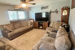 451 Southern Oaks Dr Dr, Lake Jackson, TX 77566 - Photo 6