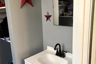 451 Southern Oaks Dr Dr, Lake Jackson, TX 77566 - Photo 10