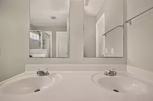 5051 Willow Point Dr, Conroe, TX 77303 - Photo 36