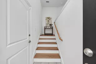 1628 W 24th St, Houston, TX 77008 - Photo 4