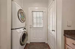 1602 Elgin St St, Houston, TX 77004 - Photo 6
