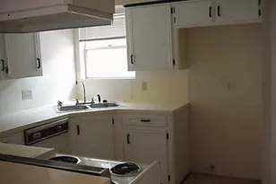 10823 Sugar Hill Dr, Houston, TX 77042 - Photo 6