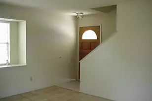 10823 Sugar Hill Dr, Houston, TX 77042 - Photo 4