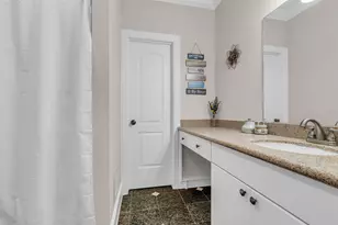 1305 Studer Ct, Houston, TX 77007 - Photo 10