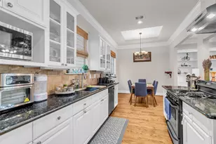 1305 Studer Ct, Houston, TX 77007 - Photo 18