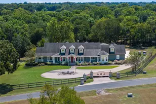 9280 Meadow Creek Ln, Chappell Hill, TX 77426 - Photo 2