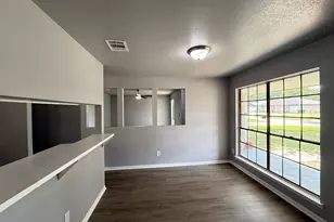 7207 Pinehook Ln, Houston, TX 77016 - Photo 10