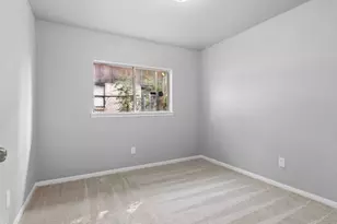 7207 Pinehook Ln, Houston, TX 77016 - Photo 12