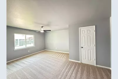 7207 Pinehook Lane, Houston, TX 77016 - Photo 14