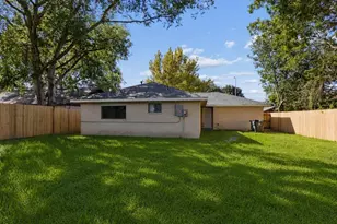 7207 Pinehook Ln, Houston, TX 77016 - Photo 18