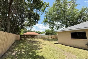7207 Pinehook Ln, Houston, TX 77016 - Photo 22