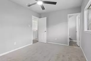 7207 Pinehook Ln, Houston, TX 77016 - Photo 14