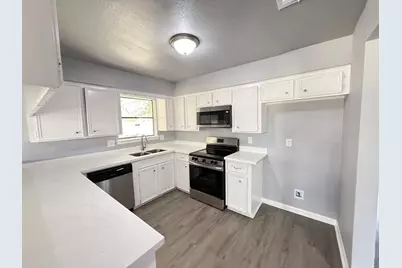 7207 Pinehook Lane, Houston, TX 77016 - Photo 6
