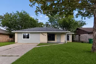 7207 Pinehook Ln, Houston, TX 77016 - Photo 1