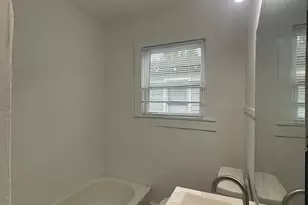 2715 Gregg St, Houston, TX 77026 - Photo 10
