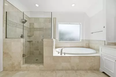 11110 Sherwood Forest Glen Drive, Houston, TX 77043 - Photo 16
