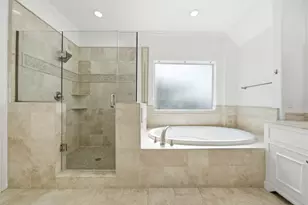 11110 Sherwood Forest Glen Dr, Houston, TX 77043 - Photo 16