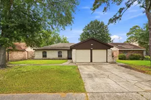 5531 Maplegate Dr, Spring, TX 77373 - Photo 2