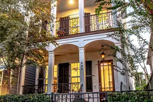 420 W 18th St, Houston, TX 77008 - Photo 2