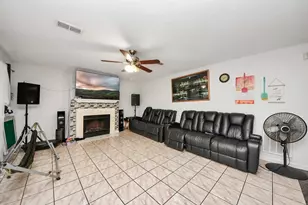 14119 Renn Rd, Houston, TX 77083 - Photo 4