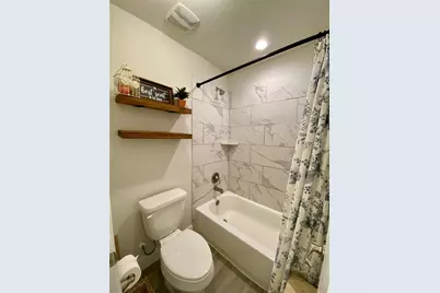 12106 Champions Forest Drive, Mont Belvieu, TX 77535 - Photo 14