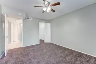 12615 Brookglade Cir, Houston, TX 77099 - Photo 16