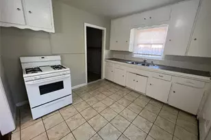222 Ruslee St, La Marque, TX 77568 - Photo 4
