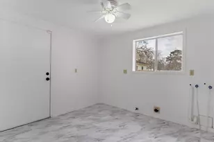 2500 Avenue E, Bay City, TX 77414 - Photo 20