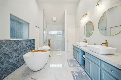 1502 Whispering Pines Drive, Houston, TX 77055 - Photo 26