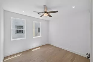 1424 W 23rd St, Houston, TX 77008 - Photo 12