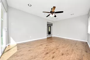 5743 Newquay St, Houston, TX 77085 - Photo 22