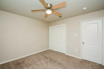 718 Palo Alto Court, Rosharon, TX 77583 - Photo 18