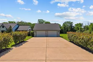 5018 Starboard Ln, Dickinson, TX 77539 - Photo 4