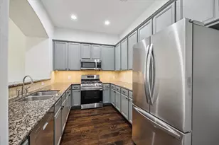 9026 Lakes at 610 Dr, Houston, TX 77054 - Photo 10