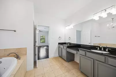 9026 Lakes At 610 Drive, Houston, TX 77054 - Photo 16