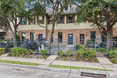 9026 Lakes At 610 Drive, Houston, TX 77054 - Photo 40