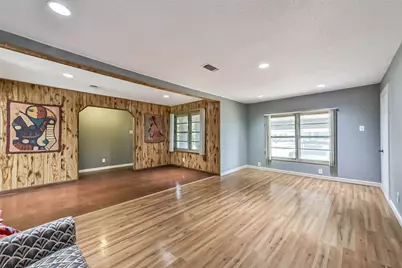 8519 Fillmore Street, Houston, TX 77029 - Photo 6