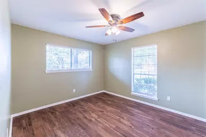 221 Maple Street, Highlands, TX 77562 - Photo 30
