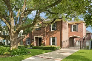 5003 Imperial St, Bellaire, TX 77401 - Photo 2
