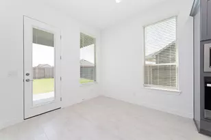 2925 Gleason Ter Ln, Galveston, TX 77568 - Photo 14