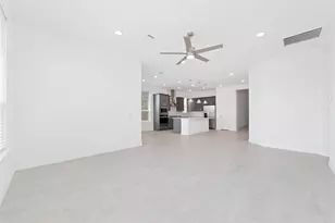 2925 Gleason Ter Ln, Galveston, TX 77568 - Photo 12