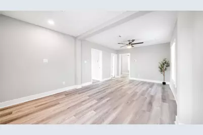 9302 Waller Street, Houston, TX 77012 - Photo 4