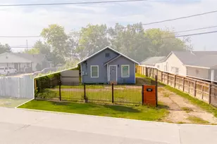 9302 Waller St, Houston, TX 77012 - Photo 1