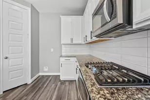 13814 Russell Ct, Mont Belvieu, TX 77523 - Photo 18