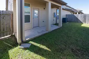 12431 Roy Mix Bohn Lane, Houston, TX 77044 - Photo 2