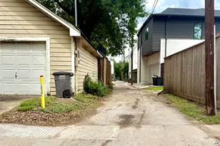 2139 Quenby St, Houston, TX 77005 - Photo 4