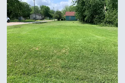 1403 Bailey Street, Wharton, TX 77488 - Photo 2